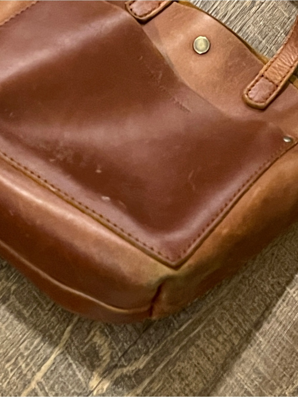 Portland Leather Mini Tote
Honey Tan with adjustable strap - Picture 14 of 16